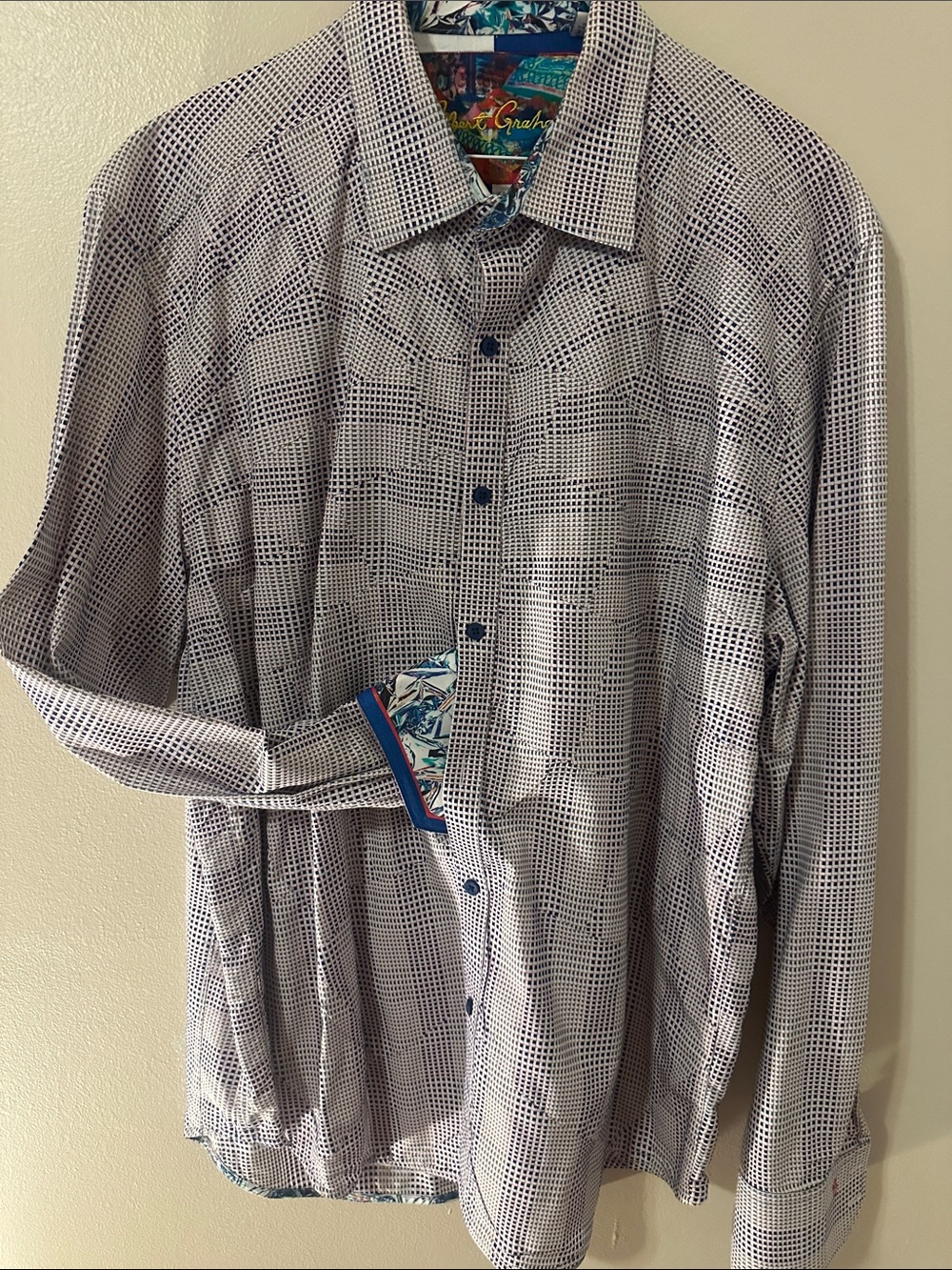 Robert Graham White & Navy Geometric Button-Up Shirt